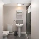 Hugh Lynch's Self Catering Affittacamere 3*