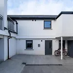 Hugh Lynch's Self Catering Gasthuis