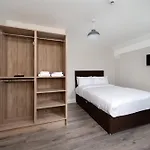 Hugh Lynch's Self Catering