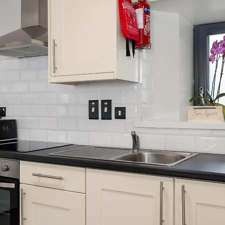 招待所 Hugh Lynch's Self Catering 3*