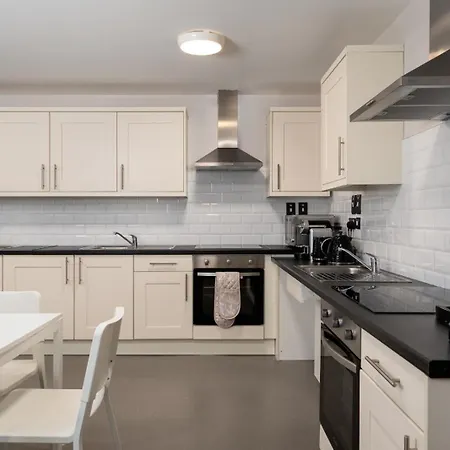 Hugh Lynch's Self Catering 招待所 塔拉莫尔