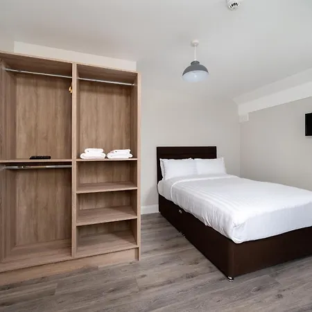 Hugh Lynch's Self Catering