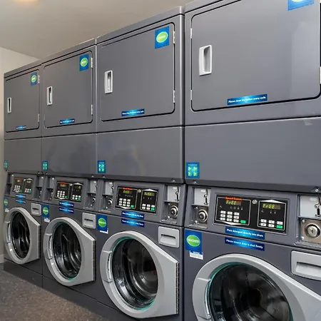 Hugh Lynch's Self Catering 招待所 3*