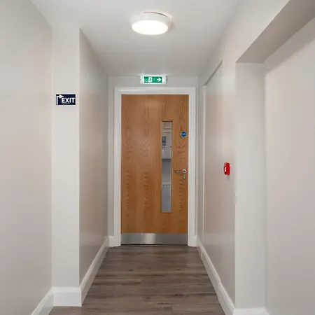 Hugh Lynch's Self Catering