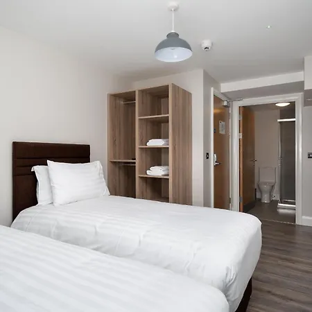 Hugh Lynch's Self Catering 3*