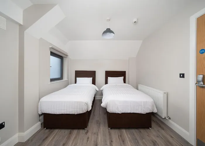 Hugh Lynch's Self Catering